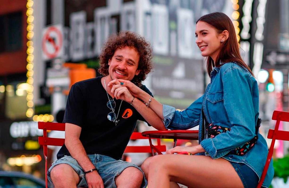 Luisito viajó a Venezuela junto a su novia, la influencer Ary Tenorio.