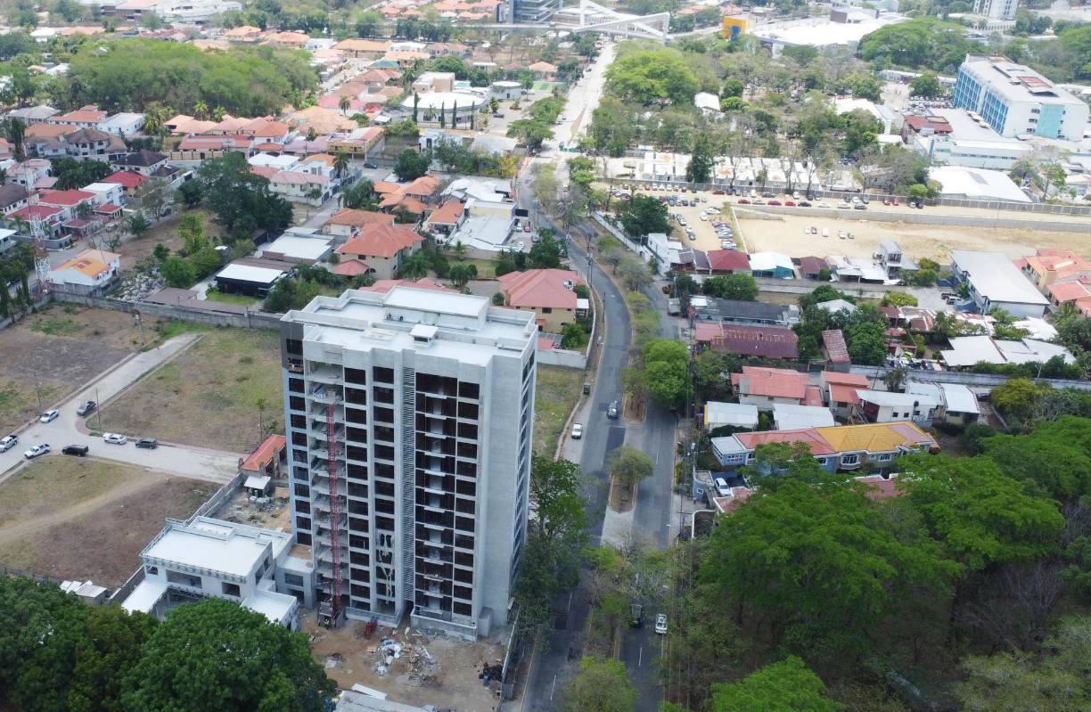 La torre llamada Viú también contará con sitios de diversión como piscina, sala para ver películas, gimnasio para niños, patio de juegos, bar, gimnasio para adultos, un centro de negocios y un restaurante en la terraza.