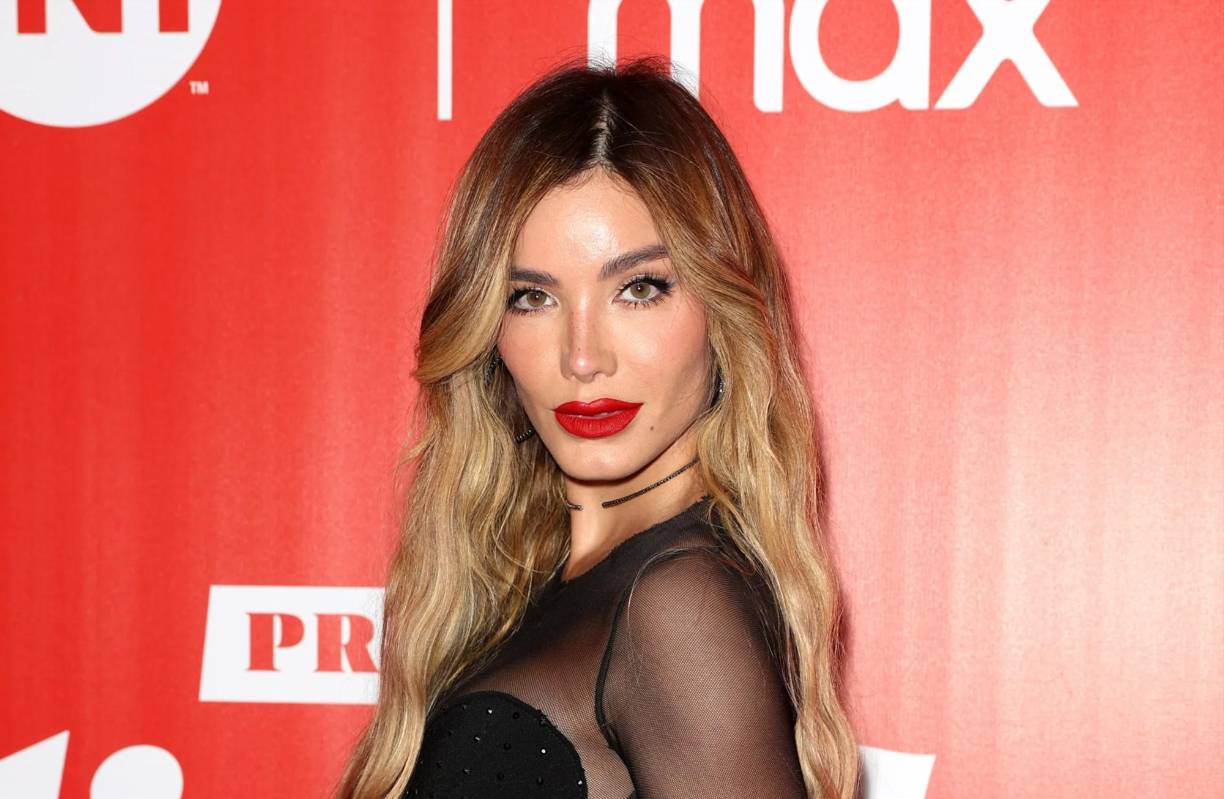 Sobre las pasarelas internacionales ha presentado diseños de Ágatha Ruiz de la Prada, Custo Barcelona, Giannina Azar, Alejandro Fajardo, Georgia Reyes, Nathalia Forkin y Lost Pattern. Como emprendedora lanzó su propia línea de perfumes, llamada Mala.