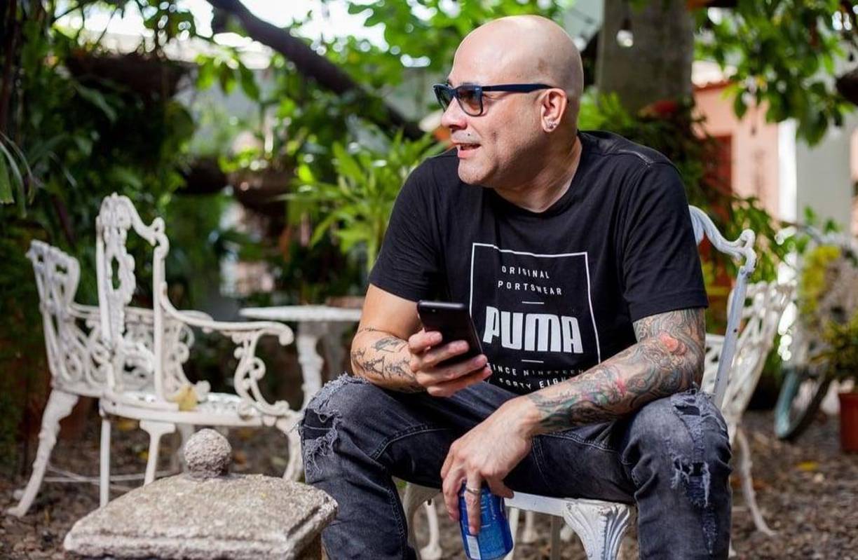 Gustavo Vallecillo: El locutor catracho es un gran aficionado del Motagua.