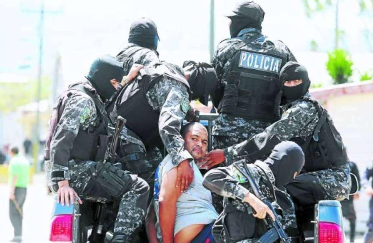 El caso de Carlos Arnaldo "El Negro" Lobo marcó un hito en la historia legal de Honduras, ya que fue el primer ciudadano del país en ser sometido al sistema judicial estadounidense por delitos relacionados con el narcotráfico. 