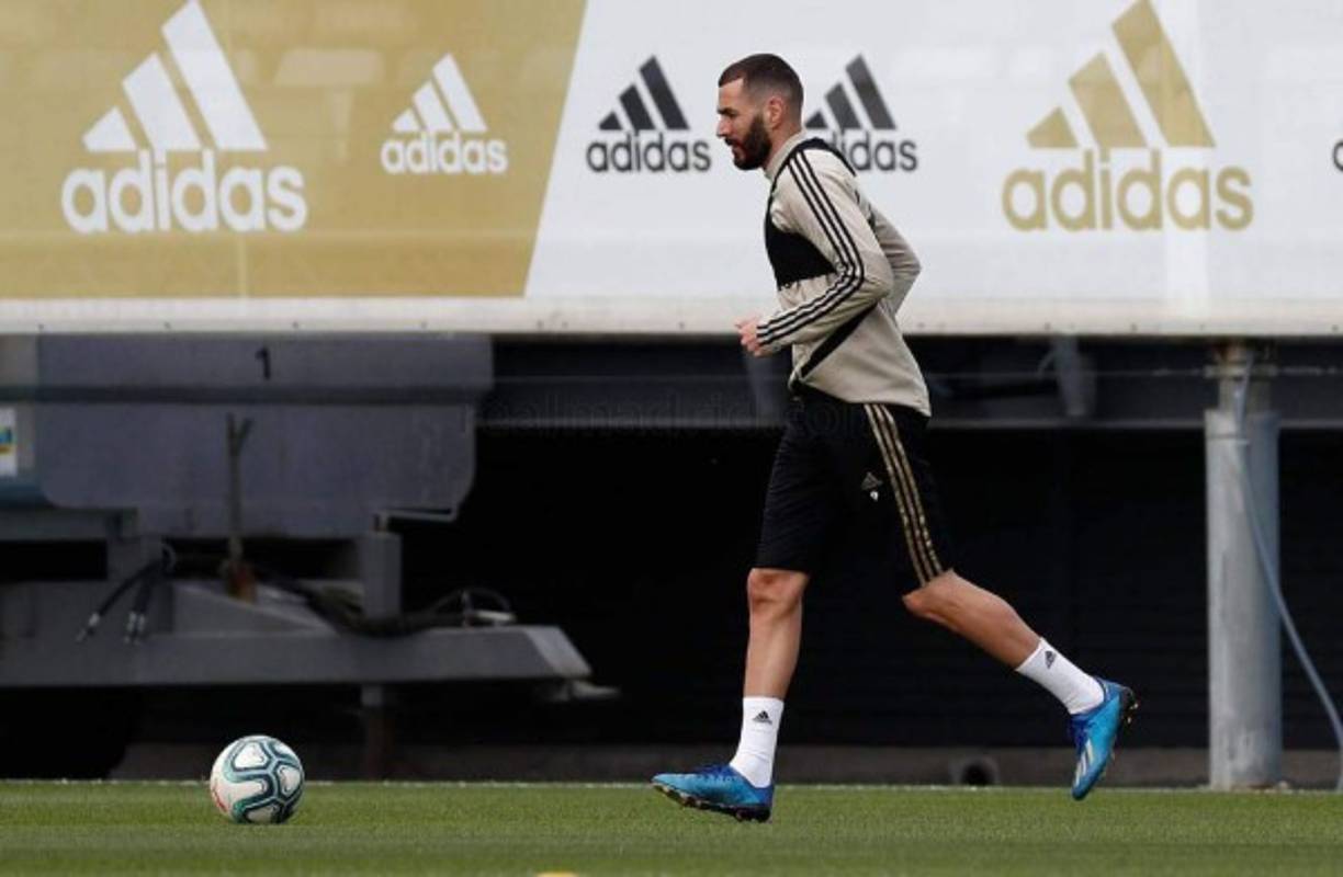 El delantero francés Karim Benzema fue otro de los que unió a los entrenamientos.