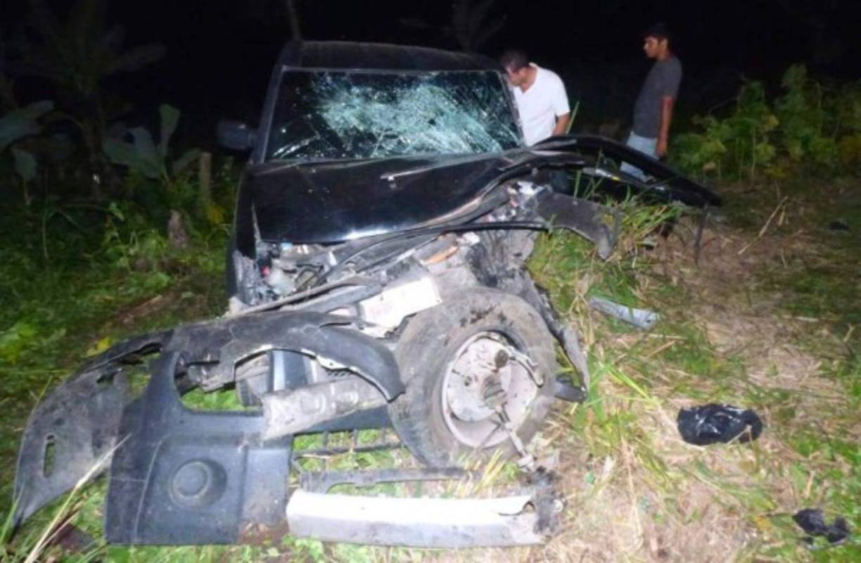 Madre e hijo murieron en un fatal accidente, el 05 de junio del 2016, en un choque entre dos carros. En horas de la noche en la aldea La Guama, Santa Cruz de Yojoa, en el desvío hacia Peña Blanca, Cortés, en la carretera que de San Pedro Sula conduce a Tegucigalpa fue el lugar en donde sucedio la fatalidad.<br/>Las víctimas fueron Mirna Marlenia Peña (48), quien falleció en el lugar del accidente, y su hijo German Gregorio Montes Peña (21), quien murió cuando era conducido en una ambulancia al hospital Mario Rivas, de San Pedro Sula.<br/>