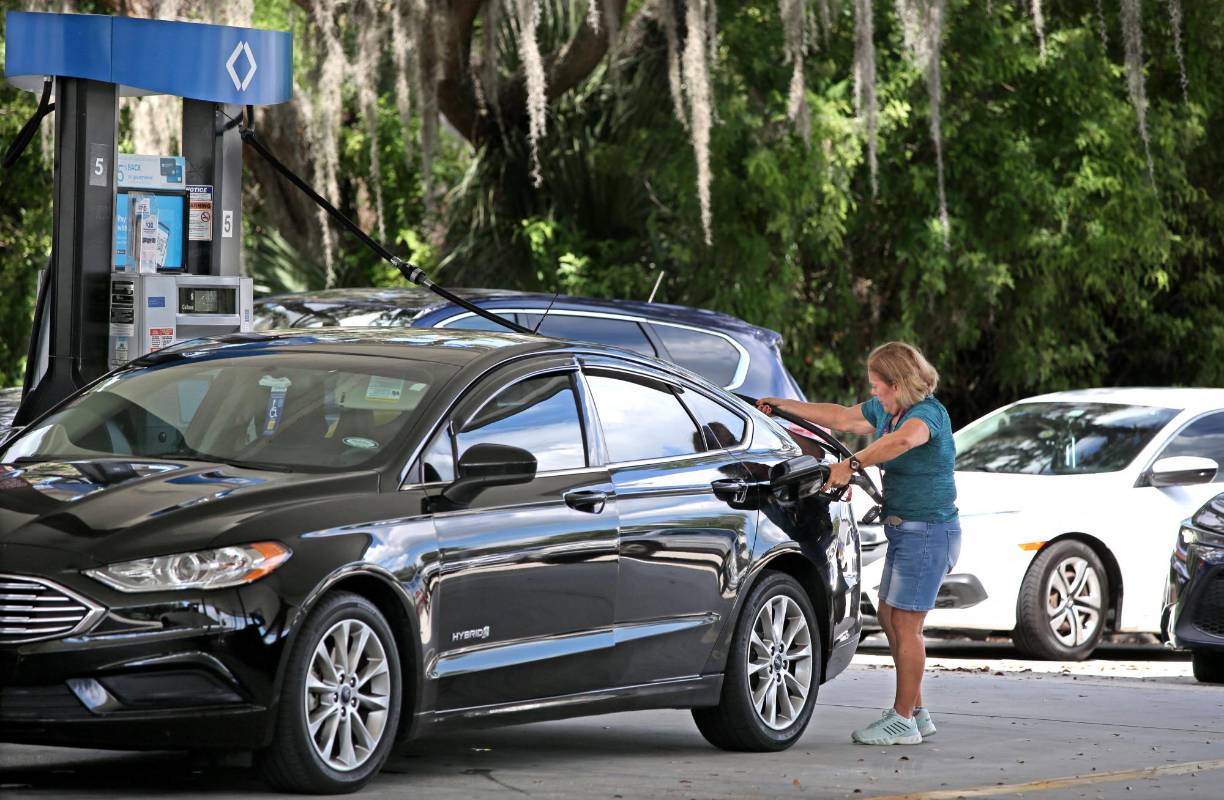 El último huracán mayor que impactó en Florida fue Michael en 2018. Michael tocó tierra en Mexico Beach (noroeste del estado) el 10 de octubre de 2018 con vientos de 160 millas por hora (más de 250 km/h) e hizo que el nivel del mar se elevase hasta 4,2 metros. 