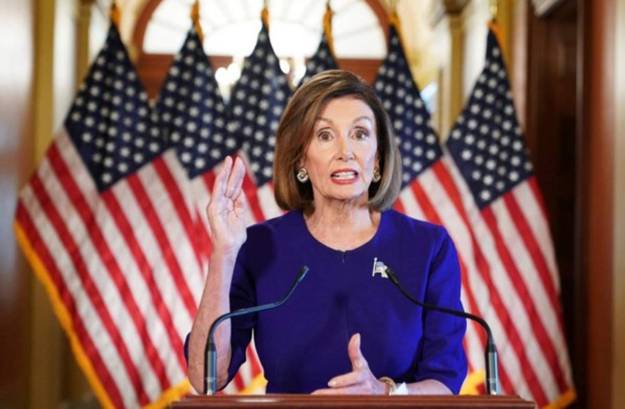El anuncio del martes efectuado por Nancy Pelosi, en su condición de presidenta de la Cámara de Representantes (cámara baja del Congreso estadounidense) da inicio al proceso, pero todavía le queda un largo camino por recorrer para llegar a la destitución del presidente.