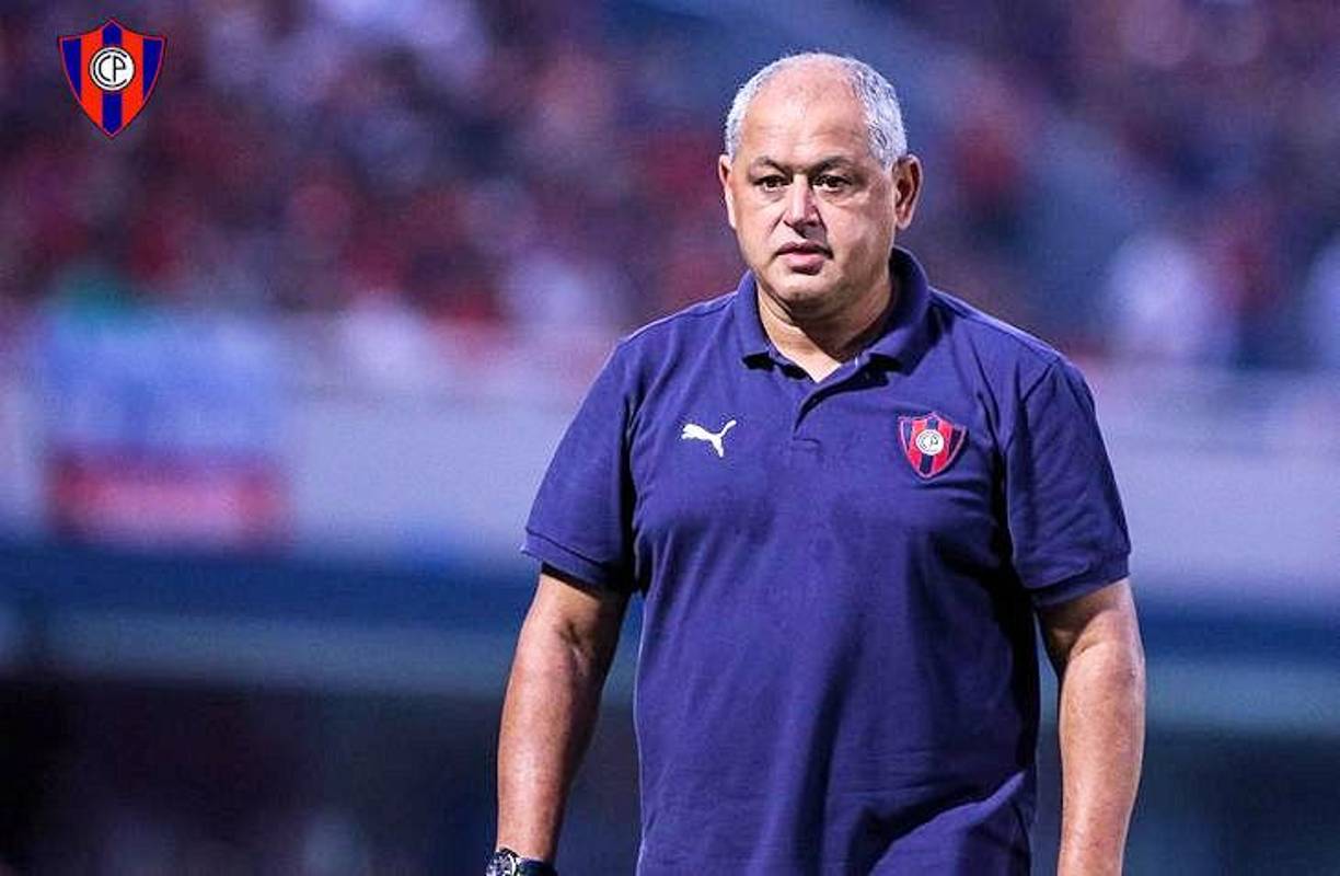 El paraguayo Francisco “Chiqui” Arce también estaba incluido en la lista de opciones que tenía la Bicolor.