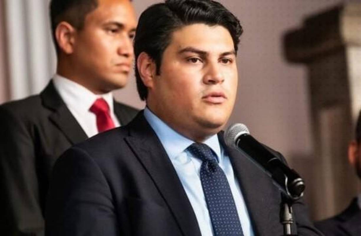 Marlon Ochoa, en los inicios de la actual administración gubernamental, lucía una figura fornida. 