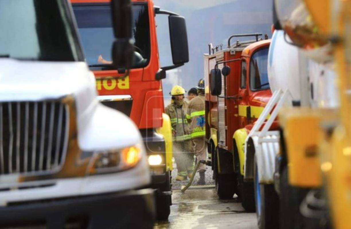 Se bloquearon los carriles de la vía por agentes de Policía Nacional. Ambulancias permanecieron en la región para asistir a personas que requieran cuidados médicos.<br/>