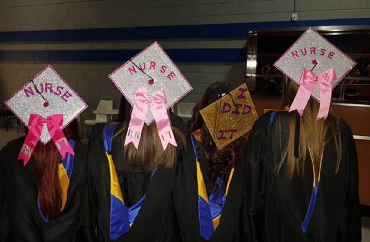 La policía de Grand Prairie ahora busca a Ricardo Nevarez-Suárez por cargos de asesinato.