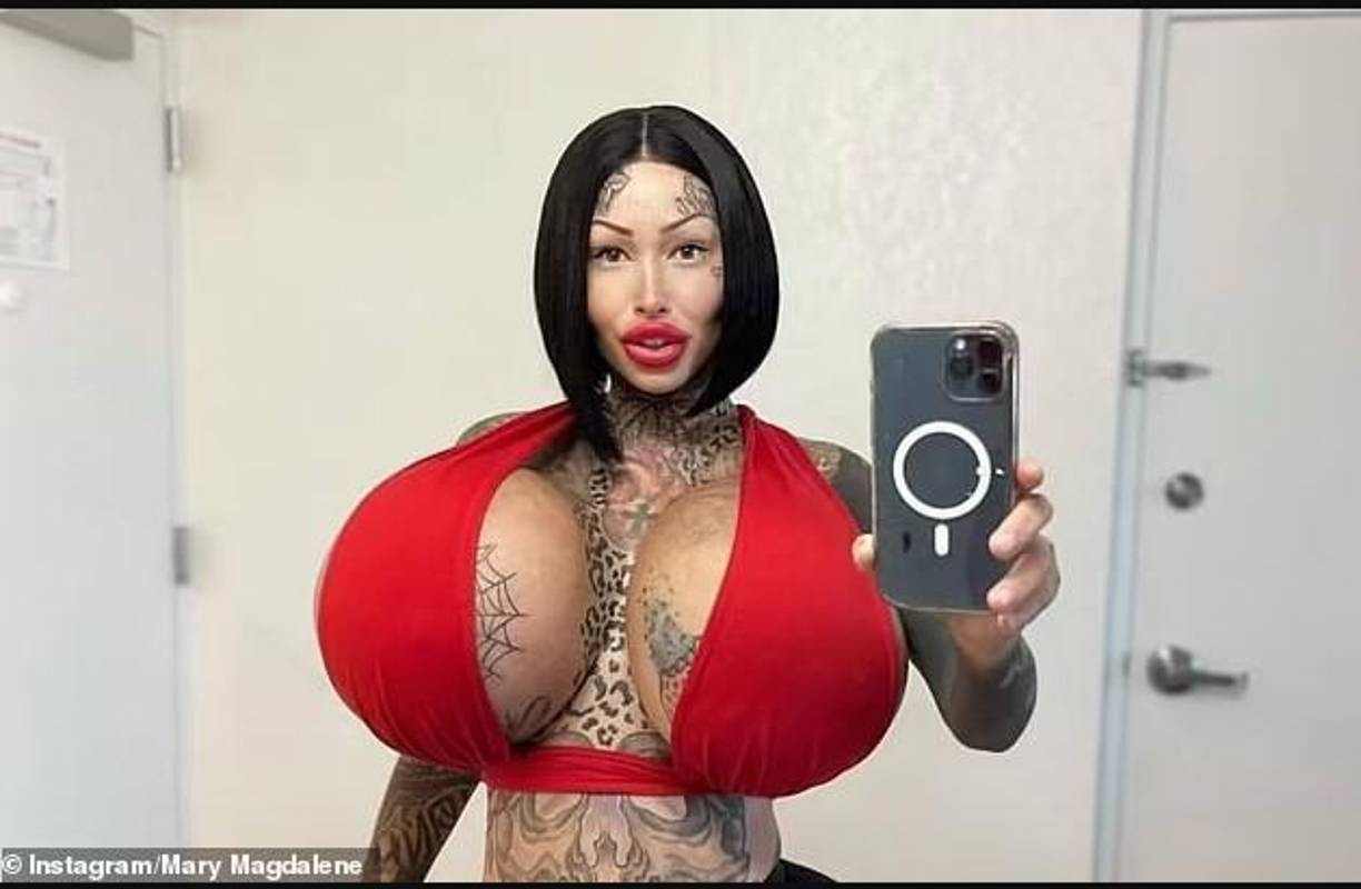 La modelo de OnlyFans, Mary Magdalene (Foto), rindió homenaje a Christina en Instagram.