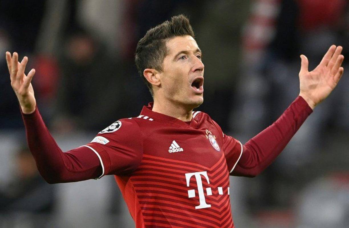 Además del FC Barcelona, el Chelsea también estaría interesado en Lewandowski. El cuadro inglés lo ve como el recambio para el belga Lukaku.