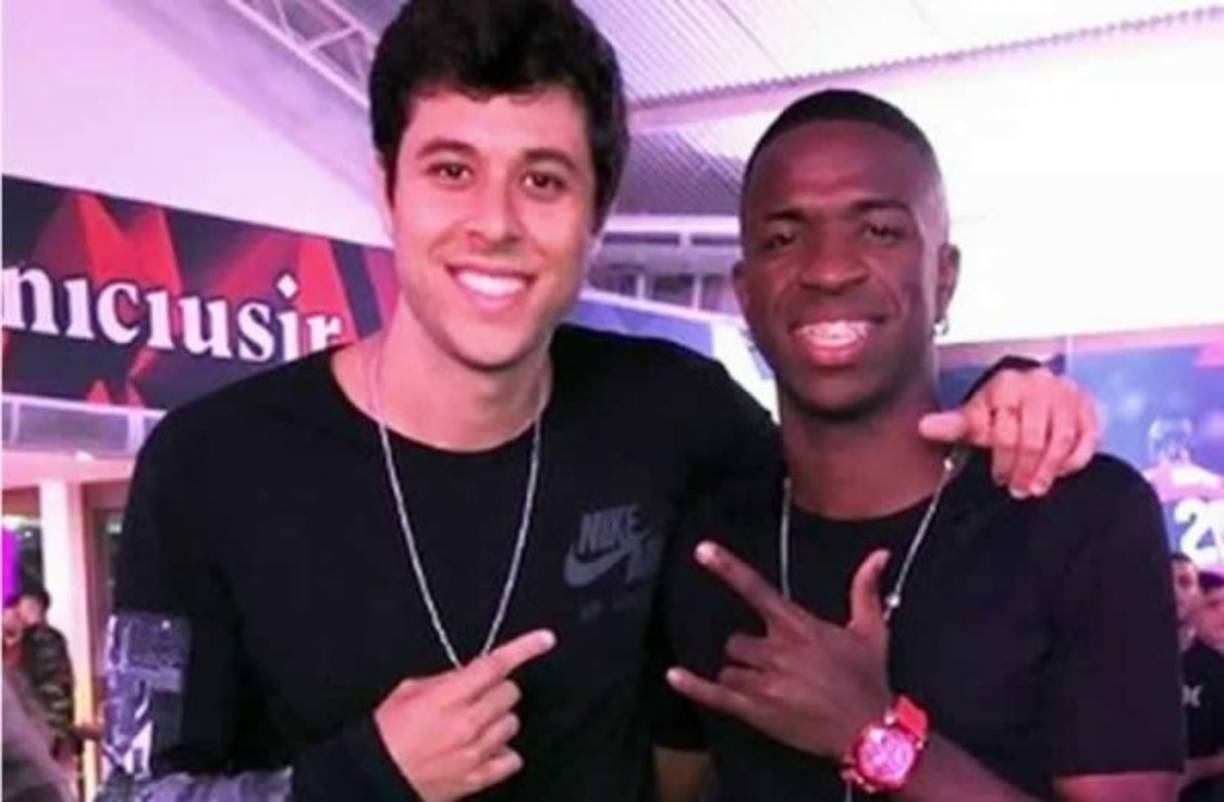 La promesa brasileña se despidió de sus amigos y familiares con una gran fiesta.