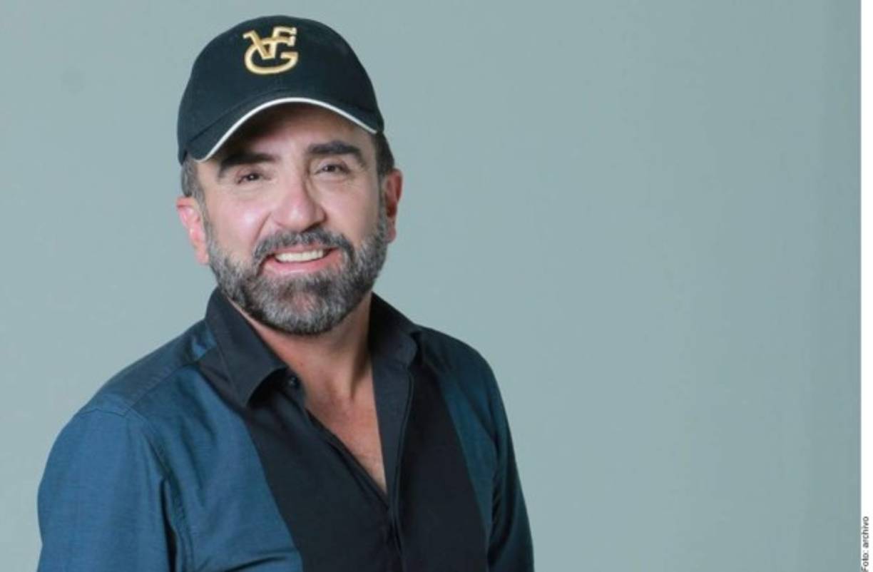 Esta es la segunda ocasión que Fernández, hijo mayor del llamado 'Charro de Huentitán', busca un puesto público pues en 2017 se postuló como candidato independiente a la gubernatura, pero esta no prosperó debido a que no contó con las firmas mínimas requeridas por el órgano electoral en Jalisco.