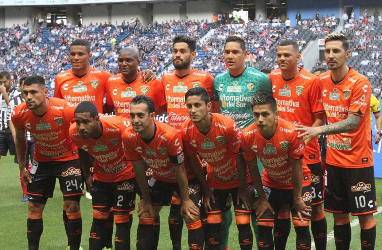Jaguares de Chiapas fue un equipo de fútbol profesional mexicano con sede en Tuxtla Gutiérrez, Chiapas. Fundado en el año 2002, el equipo rápidamente participó en la Primera División de México, debutando en el Torneo Apertura de ese mismo año.
