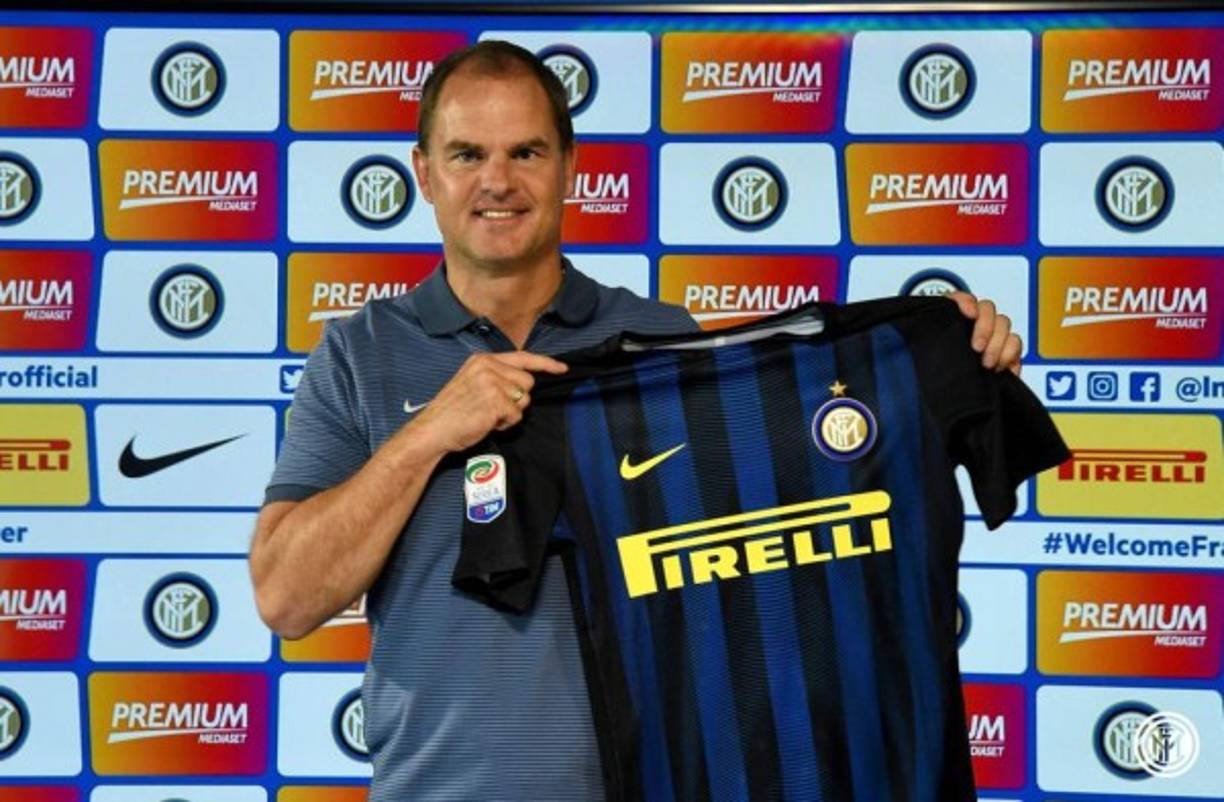 OFICIAL. Frank De Boer, nuevo entrenador del Inter de Milan. El técnico holandés se ha convertido en el nuevo técnico de los nerazzuri, sustituyendo a Roberto Mancini, que rescindió su contrato recientemente por desavenencias con la directiva.