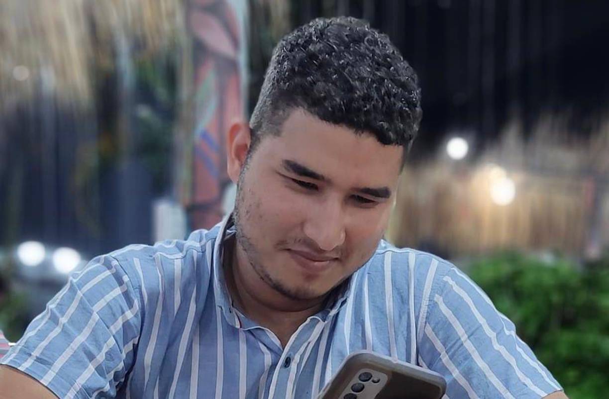 Familiares y amigos lamentaron con mucho dolor la repentina muerte del joven. 