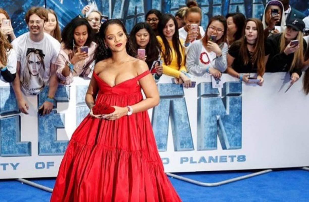 Rihanna ha tenido que soportar las nuevas críticas que ha recibido por estar aparentemente pasada de peso, ante eso la estrella ha reaccionado de una manera poco convencional.