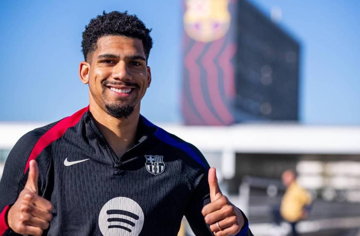 Clubes como el Bayern Múnich, Juventus, Manchester United y Chelsea se han interesado en el defensor uruguayo Ronald Federico Araújo.