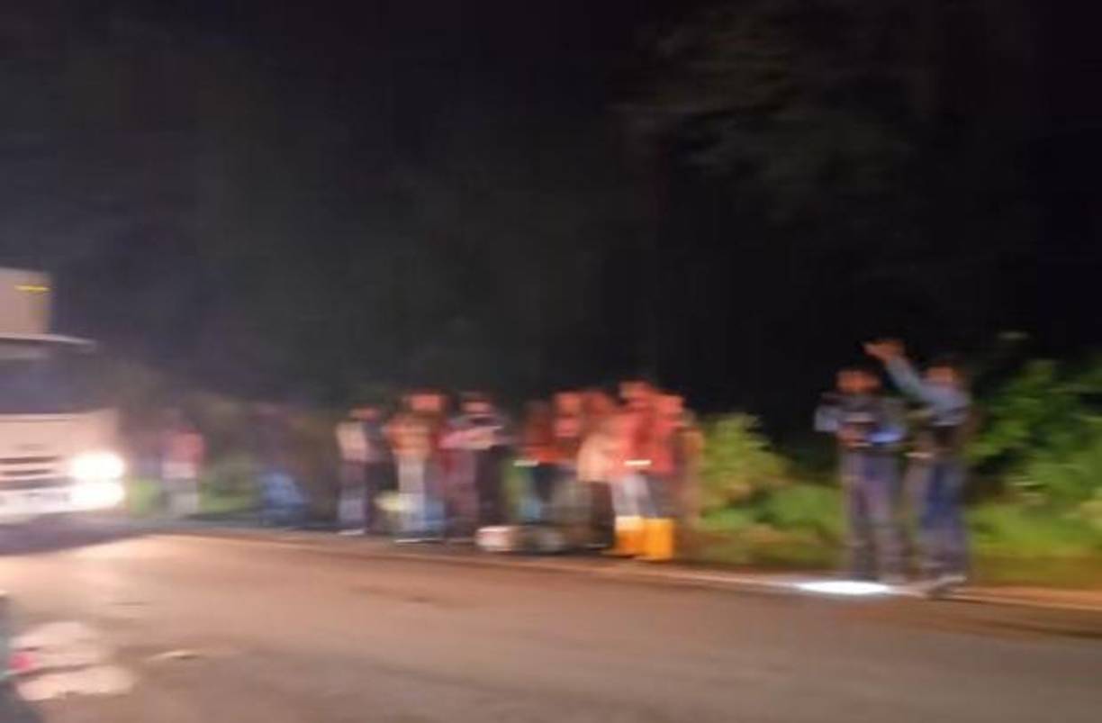 Los padres llegaron al lugar para reconocer el cadáver del pequeño Axel Villeda. 