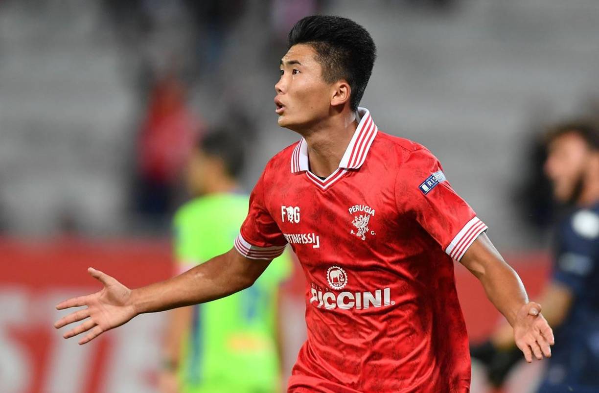 Las sanciones del Consejo de Seguridad de las Naciones Unidas (CSNU) fue ordenar a los estados miembros que repatriaran a todos los ciudadanos norcoreanos que trabajaban en sus respectivas jurisdicciones, en medio de sospechas de transferencias de dinero extranjero para apoyar los programas nucleares y de armas de Kim Jong Un. La resolución fijó finales de 2019 como fecha límite para la repatriación.