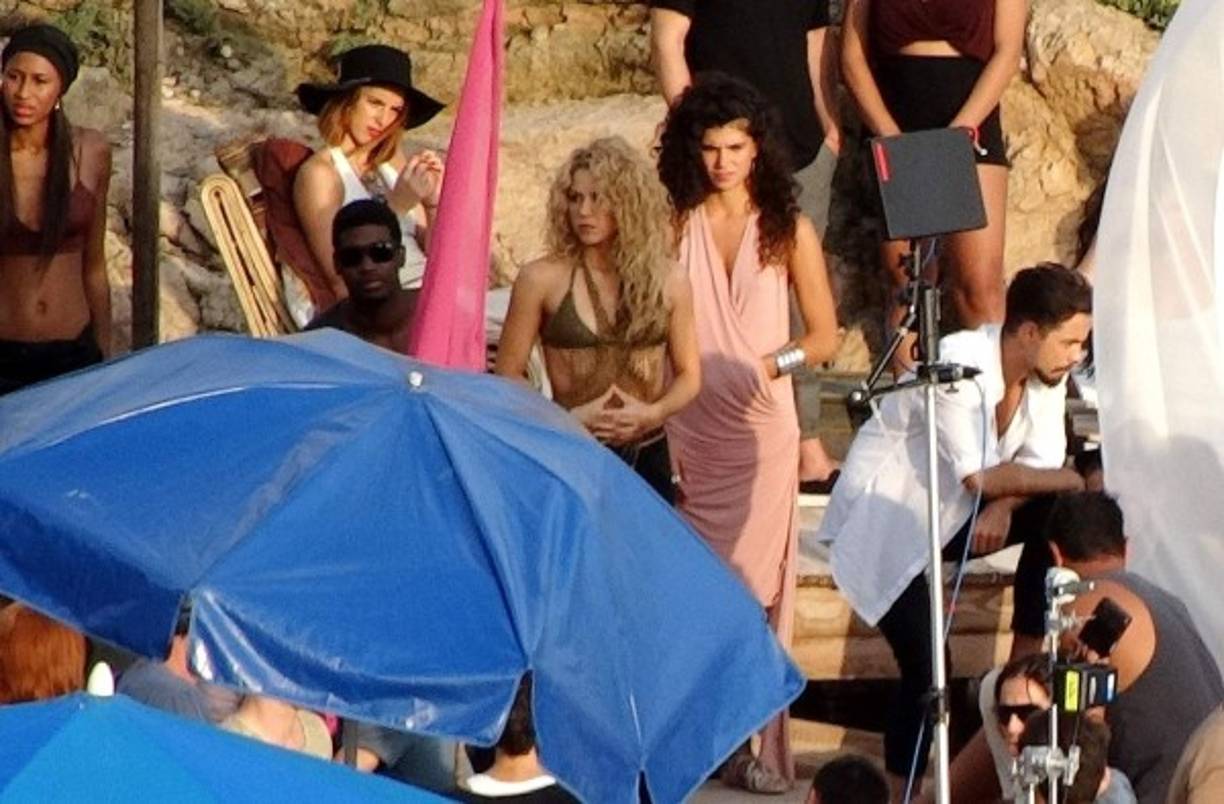 Tras tener dos hijos Shakira luce mejor que nunca.