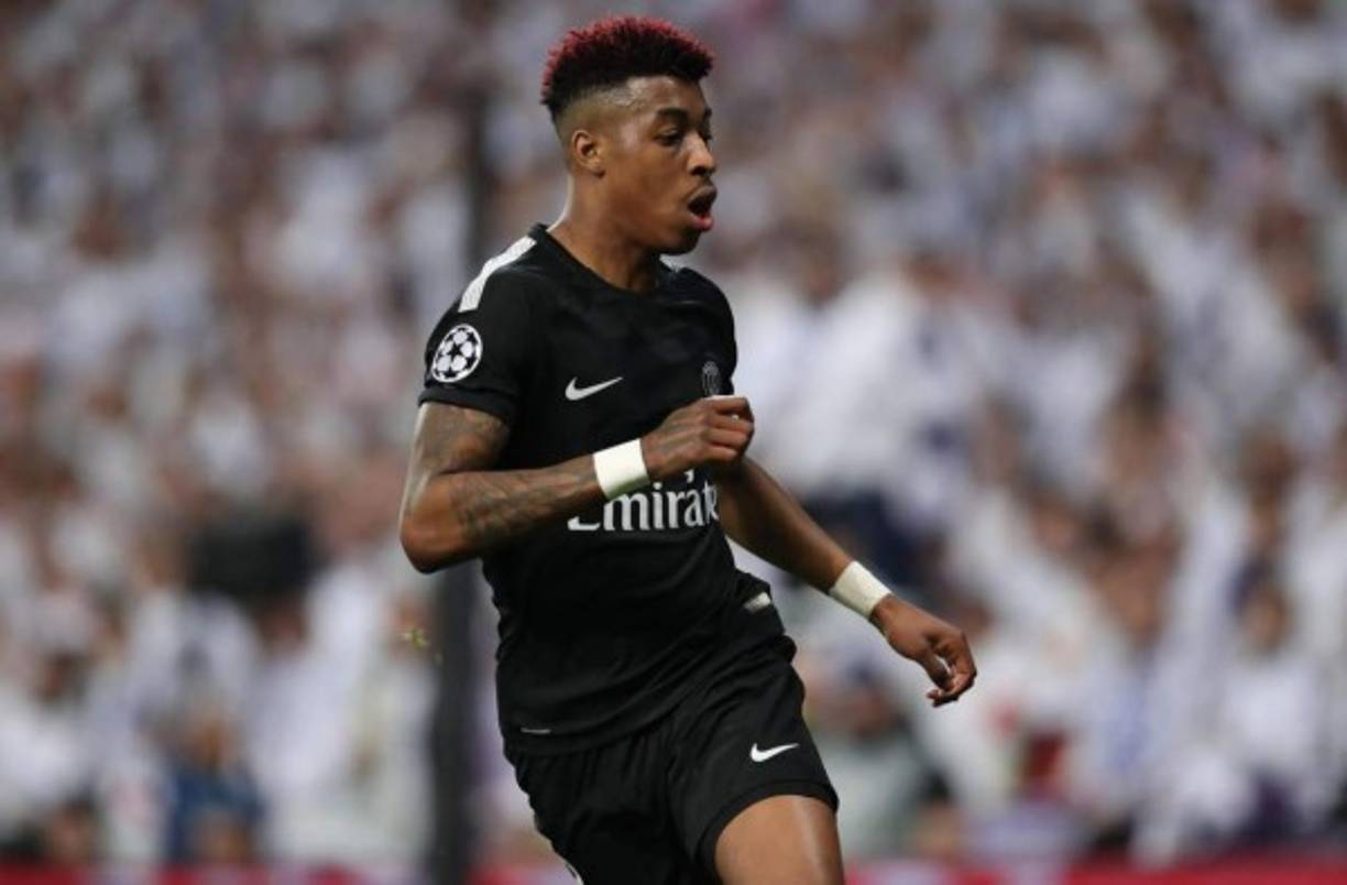 En los últimos meses ha recibido muchas ofertas, pero Presnel Kimpembé no quiere dejar el Paris Saint-Germain. Como escribe Le Parisien, el joven defensa de 23 años quiere quedarse y renovar su contrato, que actualmente expira en 2021.
