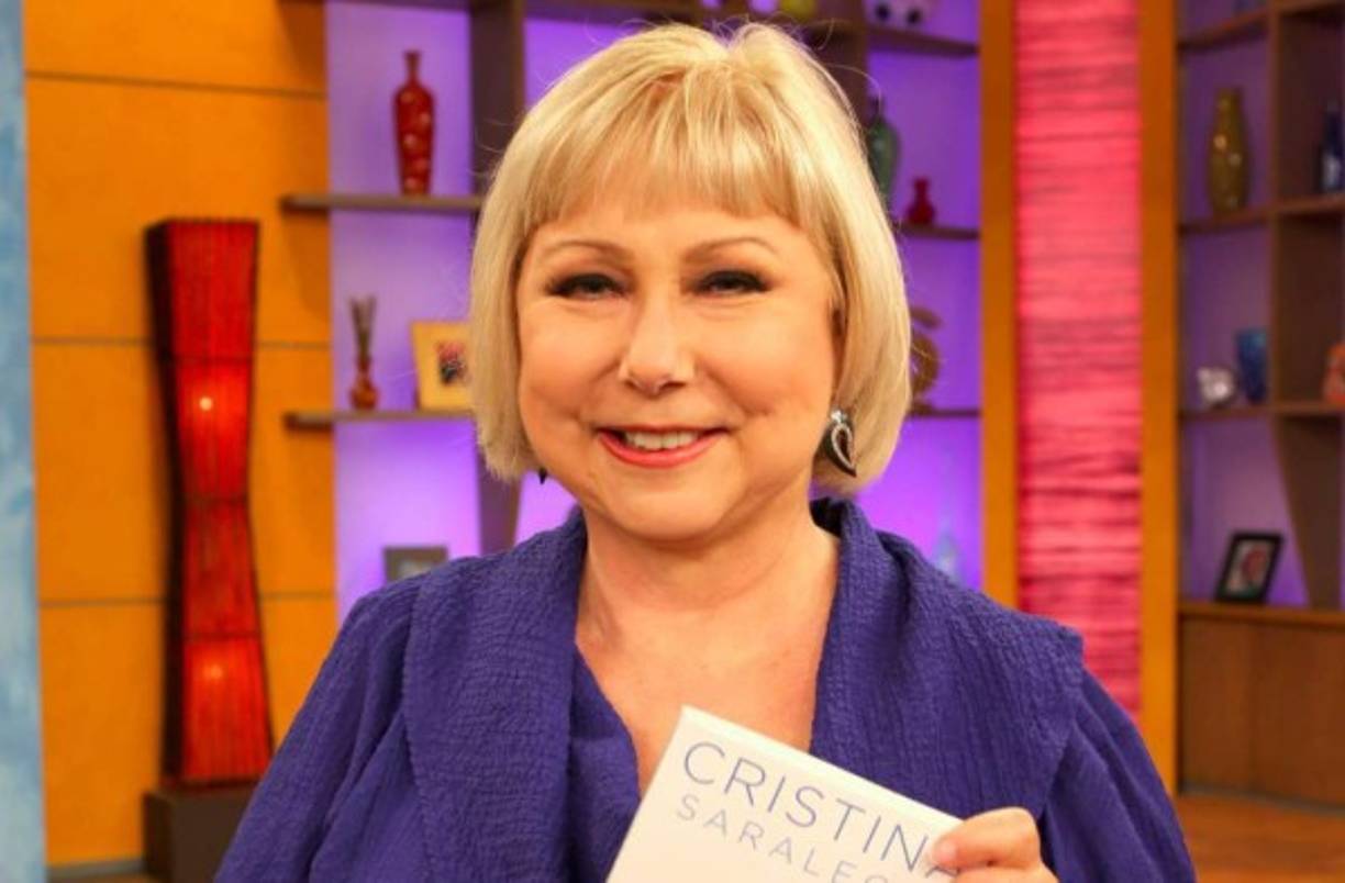 Saralegui comenzó su carrera en una de las revistas de su abuelo, Vanidades, y posteriormente lanzó su programa 'El Show de Cristina' en Univisión en 1989, que durante años registró los mayores niveles de audiencia de la televisión hasta que fue cancelado en 2009 por un descenso de popularidad.<br/>