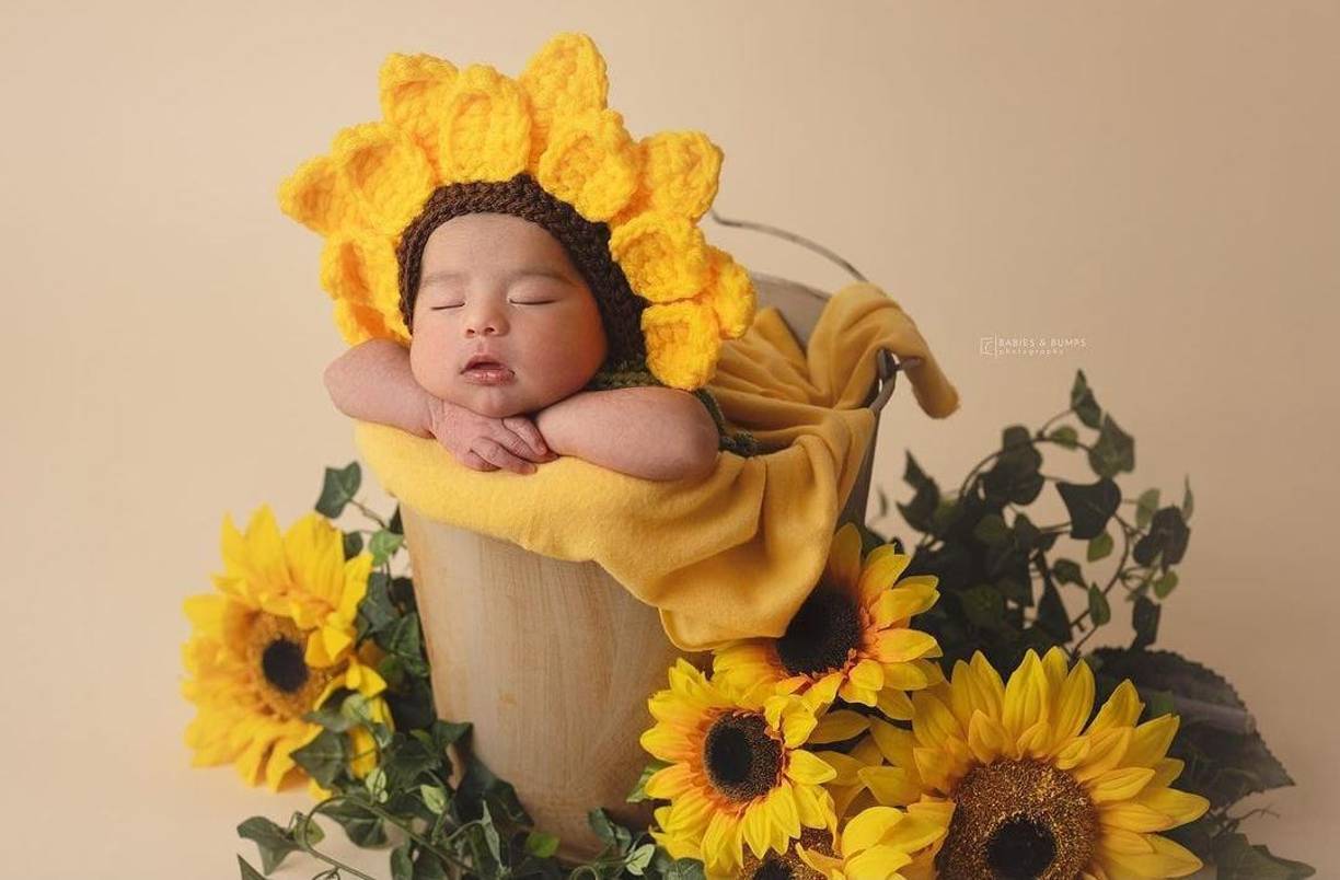 “Por si nadie te regaló flores amarilla te dejó esta linda florecita”, estas imágenes ya cuentan con más de 47 mil reacciones en Instagram.