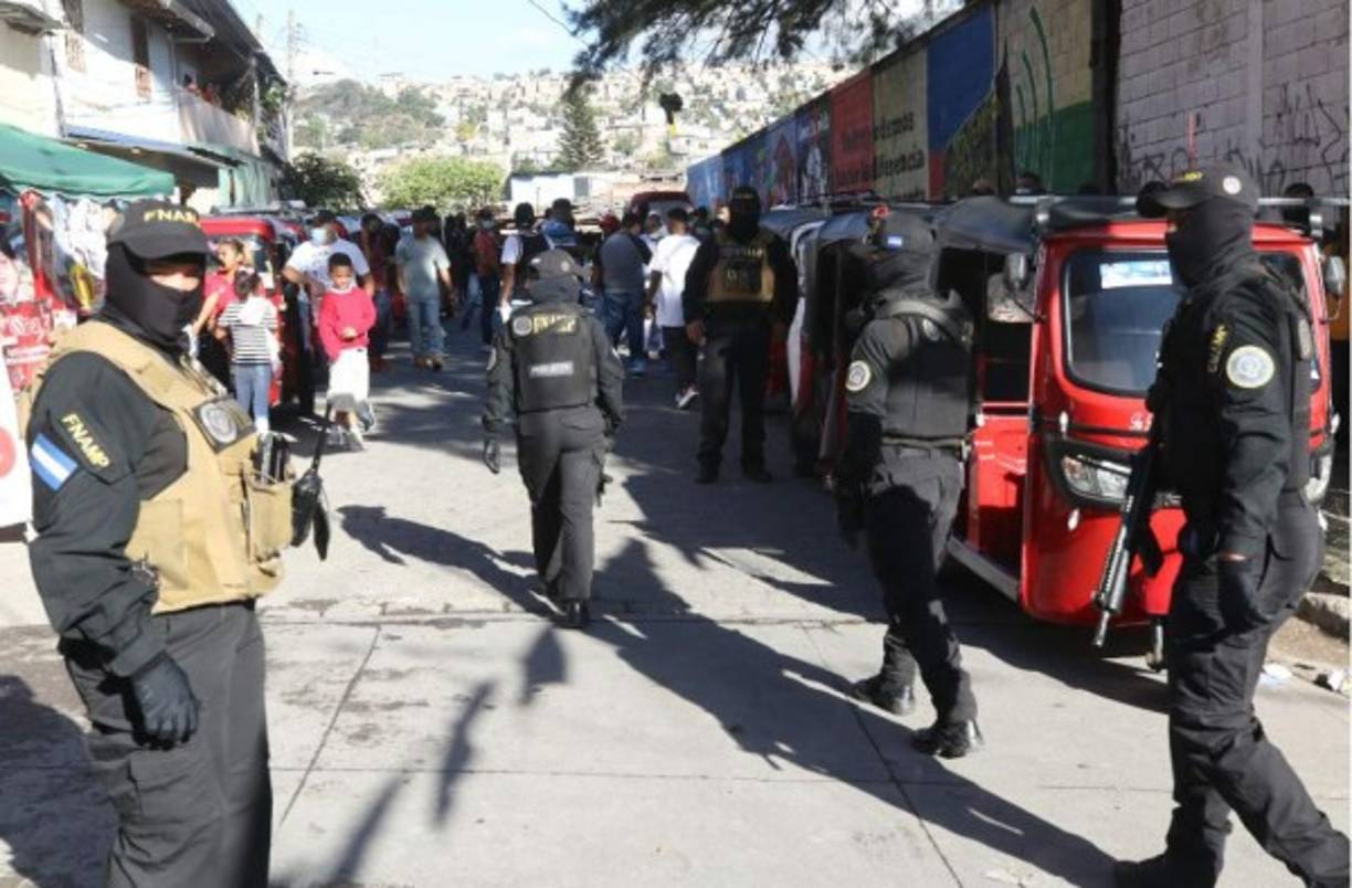 Con tranquilidad se han celebrado las elecciones primarias de Honduras, gracias a los operativos de los cuerpos de seguridad diseminados a lo largo y ancho de Honduras.