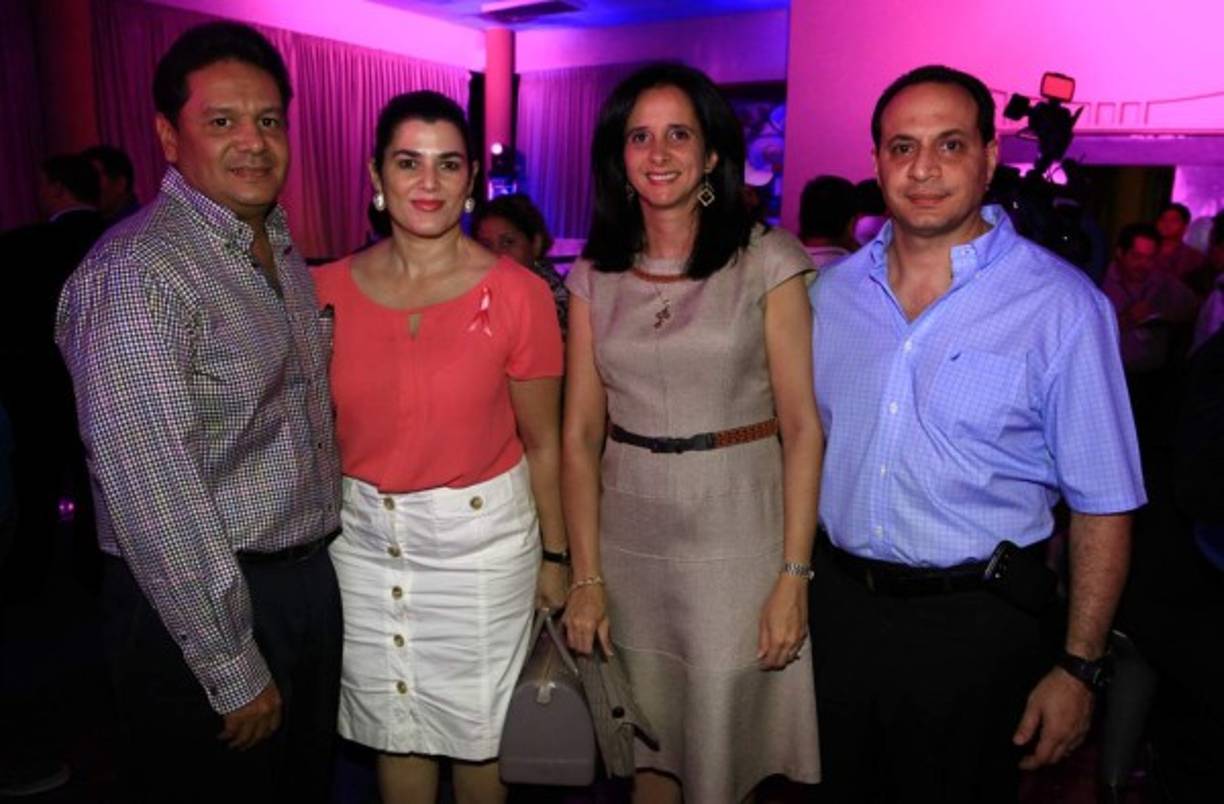 Jorge y Violeta Rivera con Siham y Edgardo Larach.