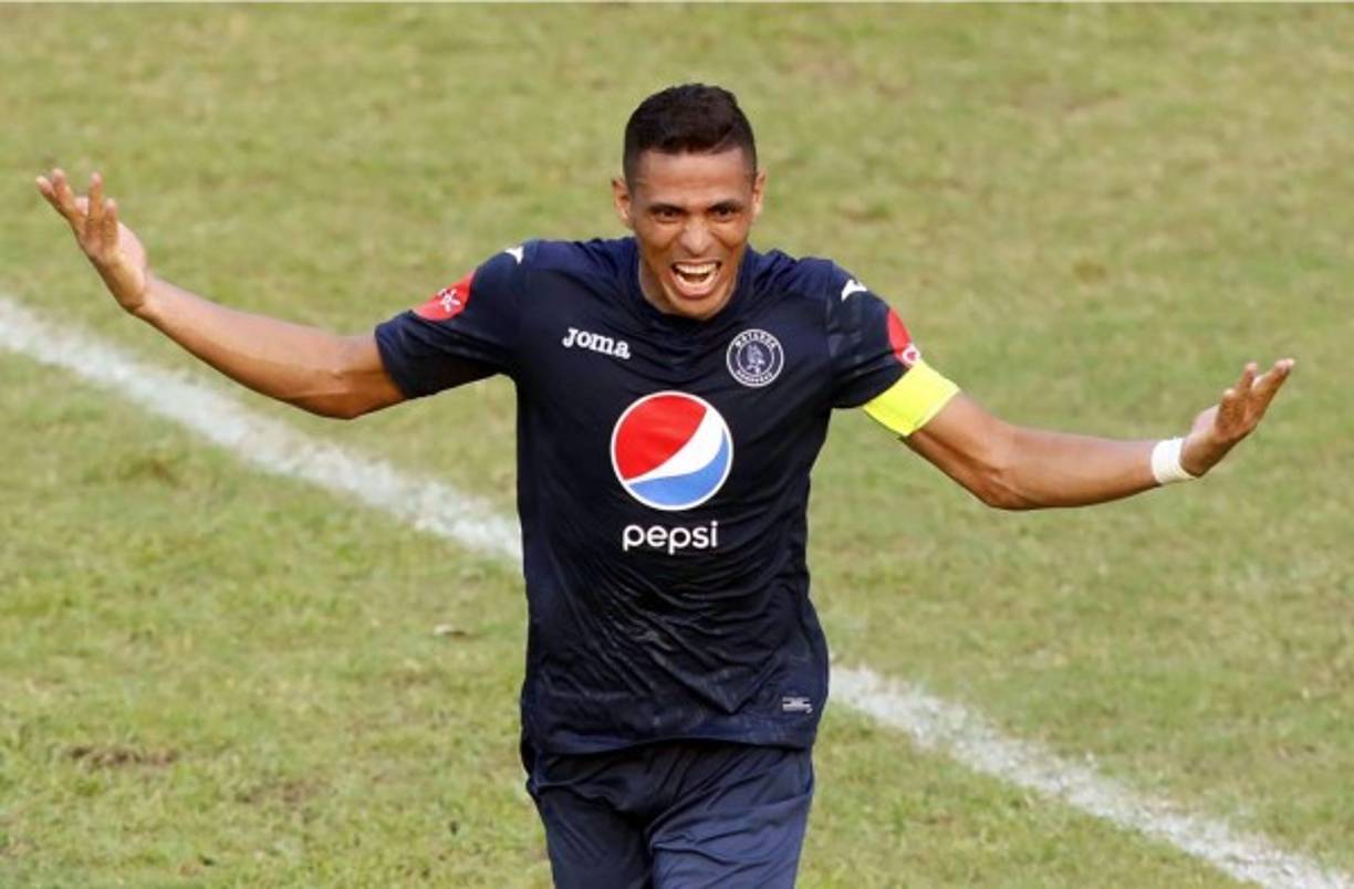 Juan Pablo Montes, que fue dado de baja en el Motagua, suena para reforzar la zona baja del Platense. El defensa de 35 años finalizó contrato en el Ciclón Azul.