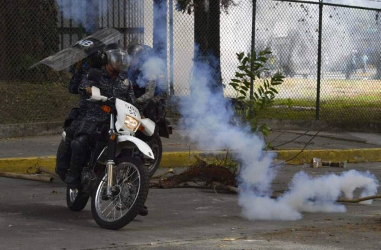 Esta situación genera protestas casi diarias en los distintos estados del país.