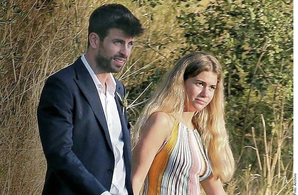 Además, señaló que el deportista, de 35 años, y su novia, de 23, no paran de provocar a la intérprete de “Te Felicito”, incluso la estudiante de Relaciones Públicas esperó al defensa del Barcelona muy cerca de la oficina donde se reunió con su ex pareja y su abogado.