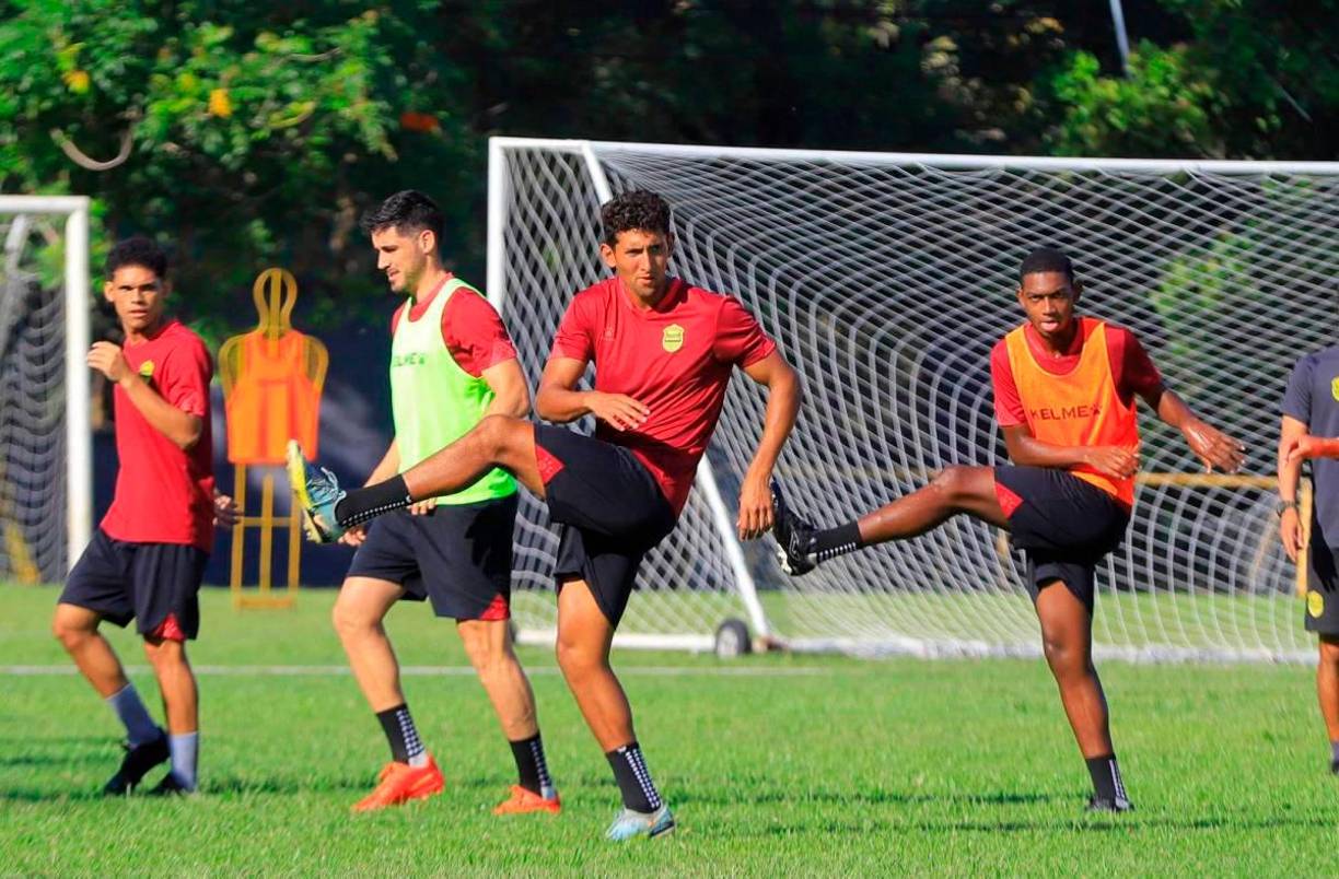 Ian Mejía Rink - El atacante hondu-estadounidense tampoco tiene seguro seguir en el equipo sampedrano teniendo en cuenta que su participación se redujo a solamente tres partidos.