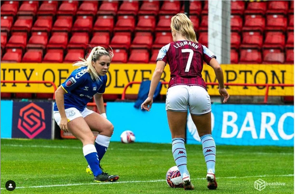 Alisha Lehmann es una diosa dentro y fuera de la cancha.