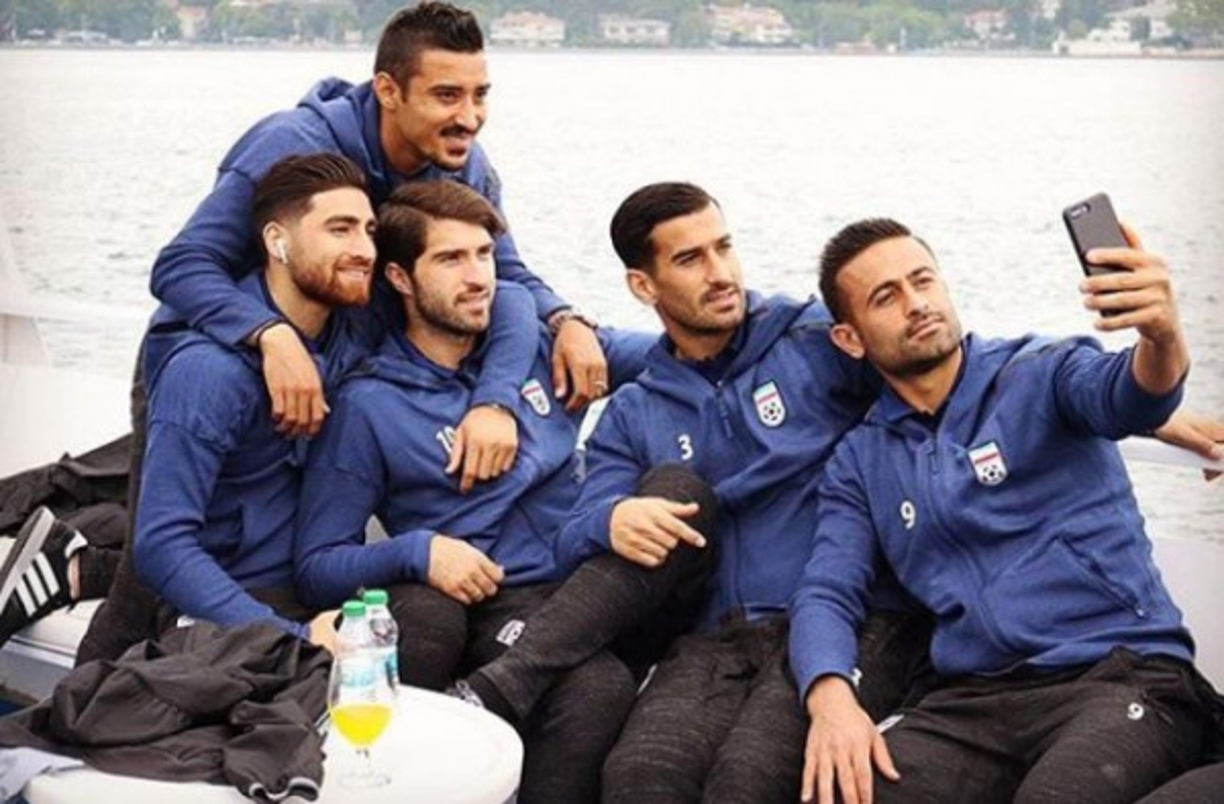 Los 23 jugadores de la selección de Irán han causado sensación mundial en las redes sociales, debido a su aspecto físico y rostros atractivos. Seguramente deberías seguirlos en Instagram, a continuación una probadita de cómo aparecen en esta red social:<br/><br/>