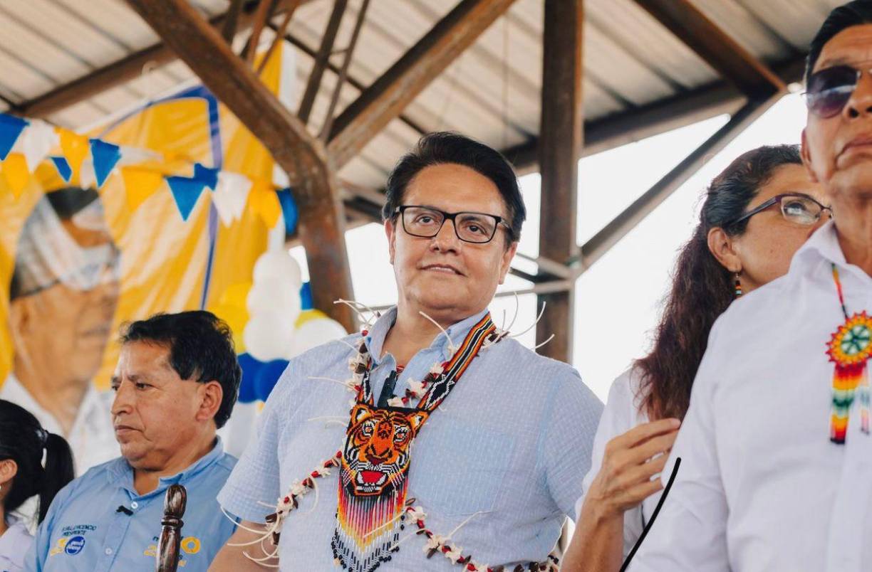 El lunes, el candidato presidencial dijo a la prensa que su equipo recibió una “gravísima amenaza” de “alias Fito”, líder de la banda criminal “Los Choneros”, vinculada al narcotráfico.