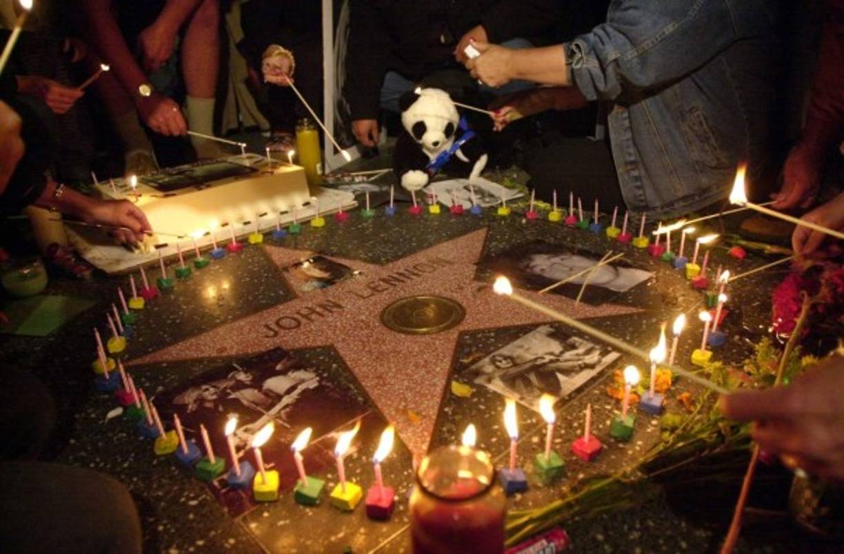 Cada año miles de fans alrededor del mundo recuerdan la trayectoria del exBeatle, John Lennon.