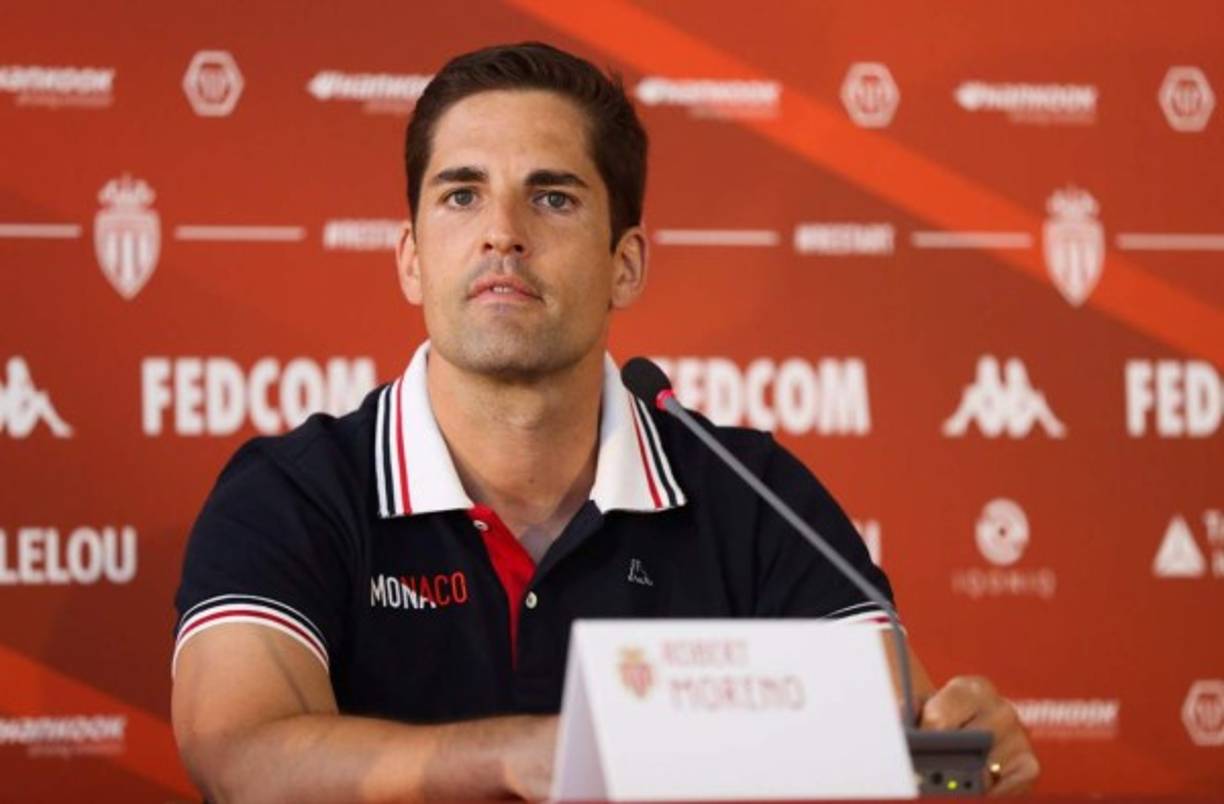 Según una información de L'Equipe, el AS Mónaco ha destituido de forma fulminante a Robert Moreno. En cambio, el equipo todavía no ha hecho oficial la noticia. El entrenador español abandona las arcas monegascas 13 partidos después.