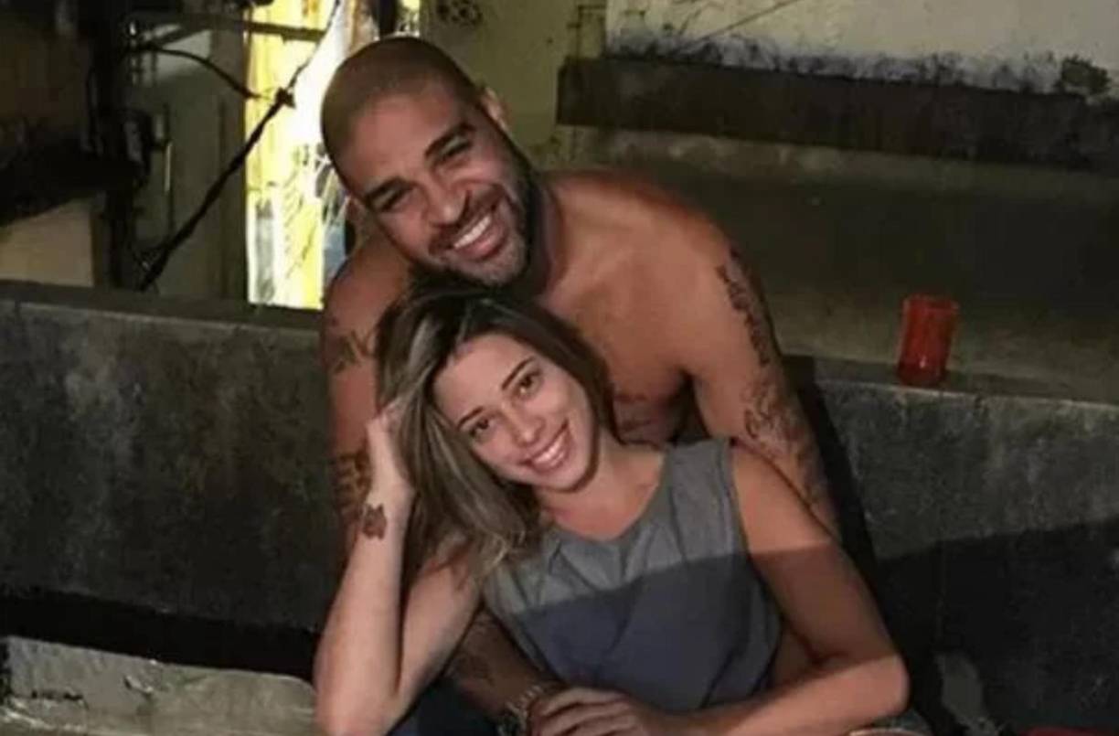 <b>Micaela Mesquita se molestó con su esposo Adriano.</b>