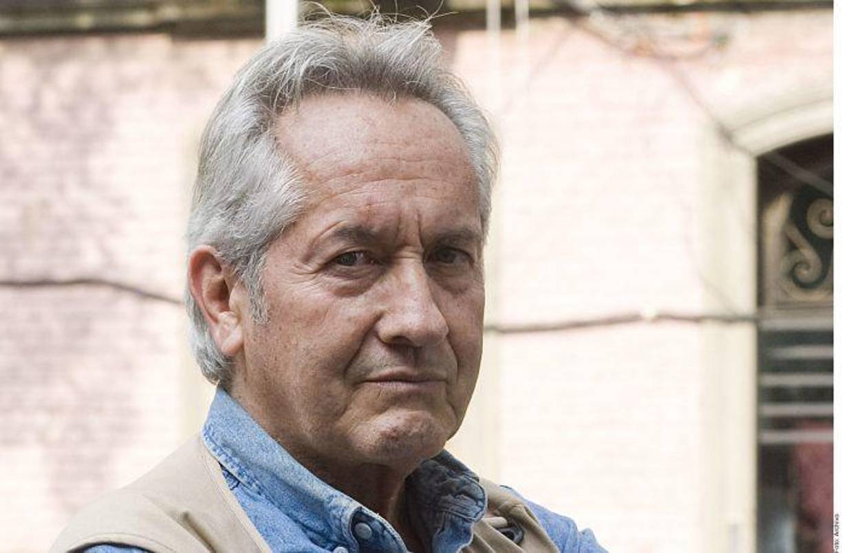 El director José Ángel García, padre del actor Gael García Bernal, murió el 22 de enero de 2022 a los 70 años, a consecuencia de una fibrosis pulmonar que padecía.