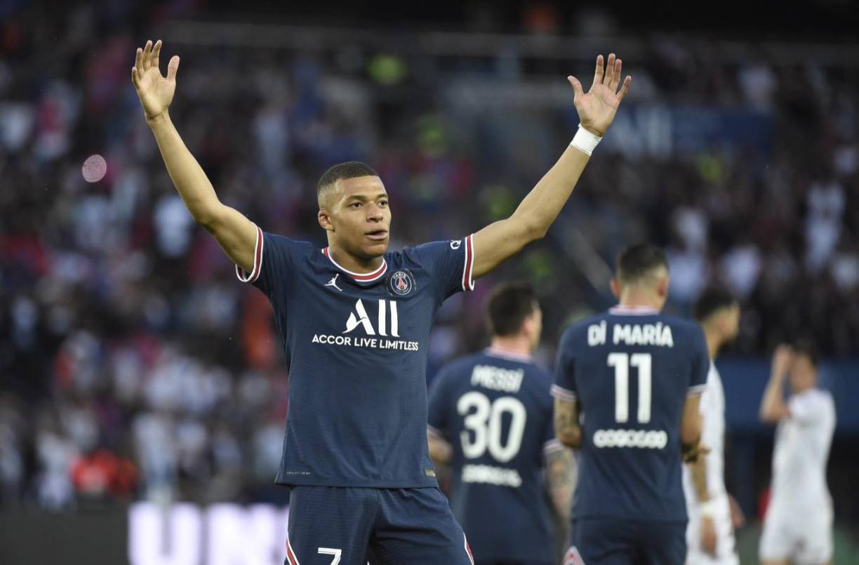 Mbappé se destapó con un hat-trick en el último partido del PSG en la temporada. Sus goles llegaron en los minutos 24, 28 y 50.