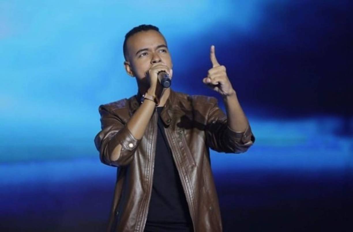 Su más reciente publicación parece responder a los que lo han criticado por “desviarse del camino” ahora que parece haber aceptado su sexualidad. “En el proceso de autoconocimiento no siempre vas a agradar a todos”.