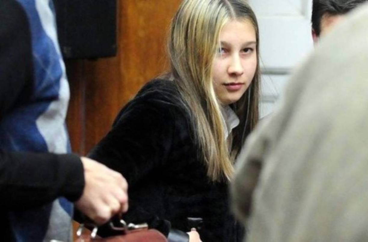 El arma era una 9 milímetros del padre de la muchacha, un policía de la ciudad, situada a 230 Km al norte de Buenos Aires.<br/>