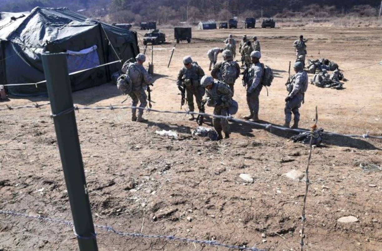 Estados Unidos planea utilizar en estas maniobras el portaaviones USS Carl Vinson, el avión F-35 y los bombarderos B-1B y B-52, apuntaron fuentes de Defensa a la agencia Yonhap.