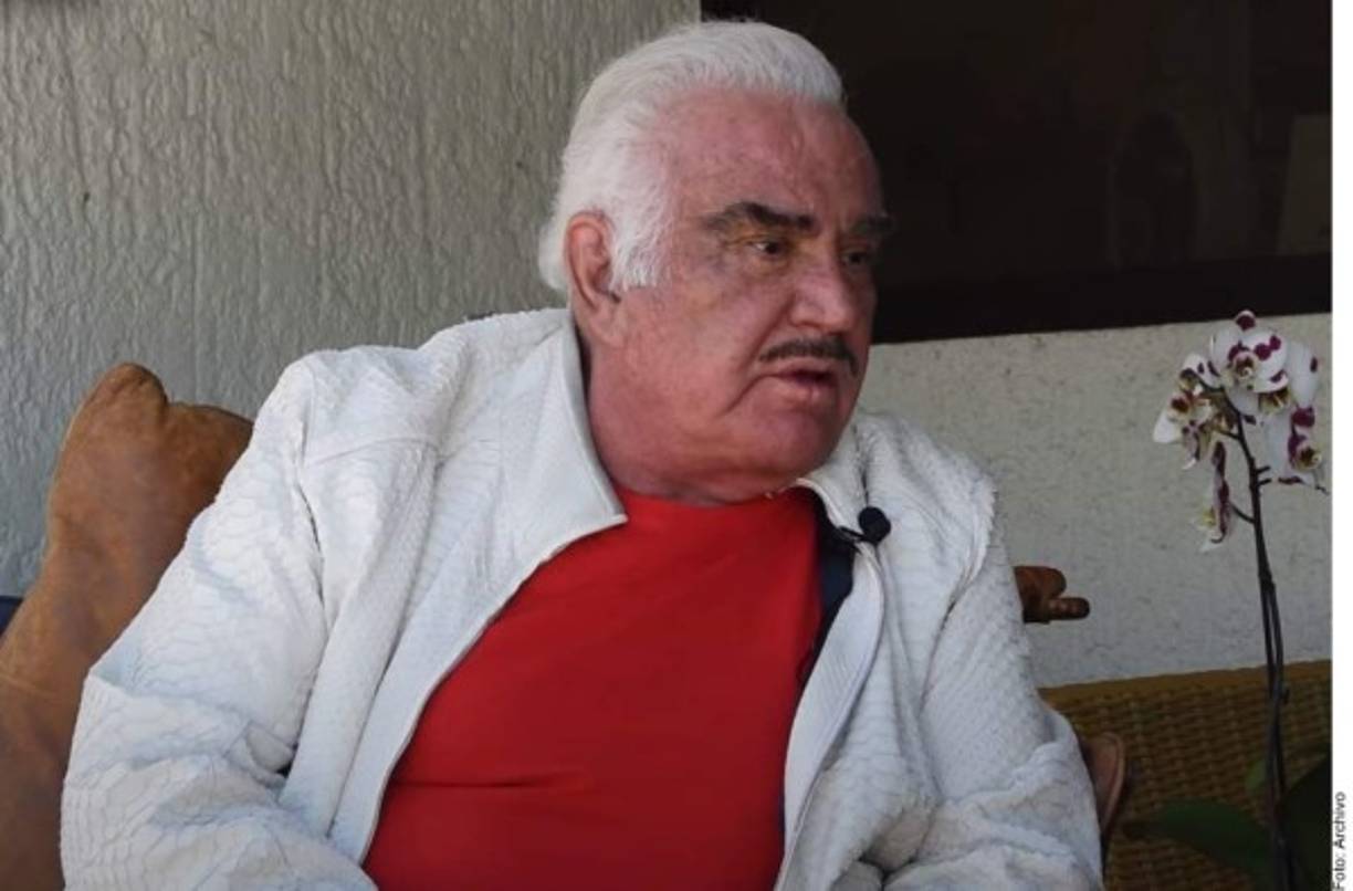 En 2012 a Vicente Fernández le detectaron cáncer y se le extirpó el 40 por ciento de su hígado, logrando vencer la enfermedad.