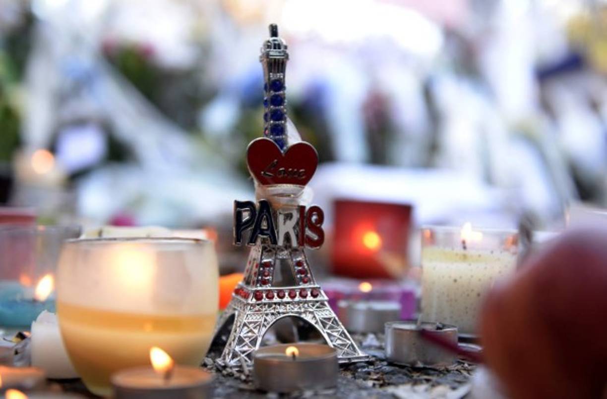 Una Torre Eiffel en miniatura.