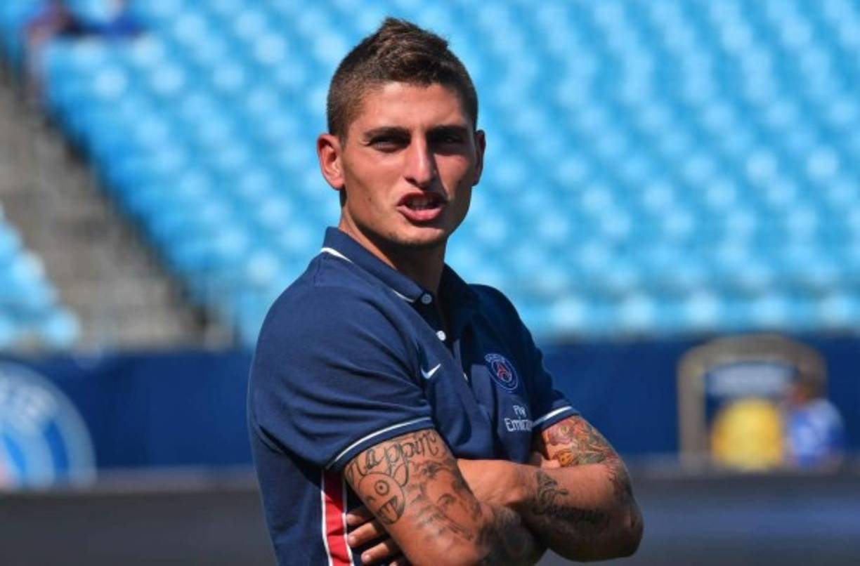 El mediocampista francés Marco Verratti del PSG cumple 23 años.