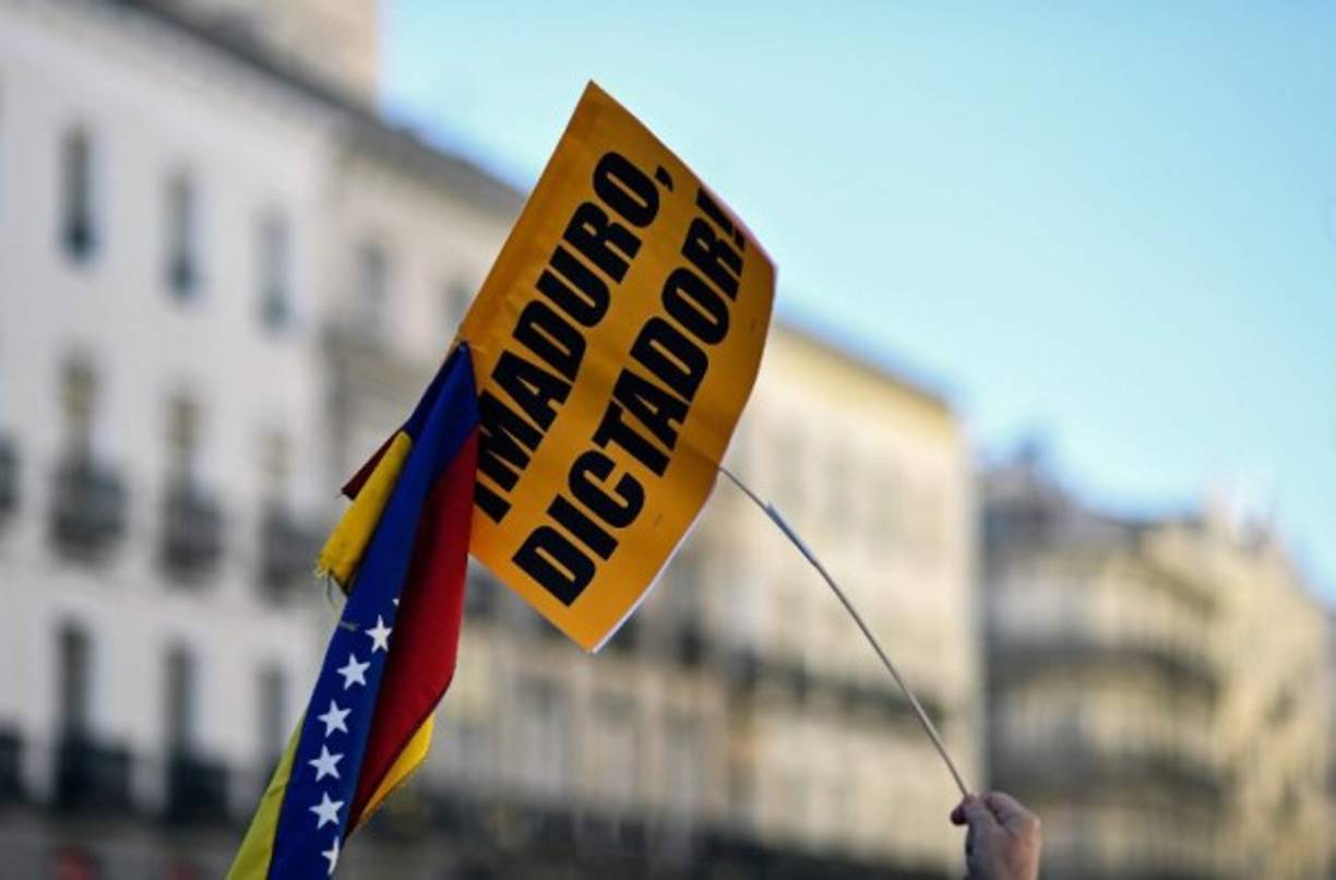 Estados Unidos expresó este martes su apoyo a las movilizaciones opositoras. 'Seguiremos con ustedes hasta que se restaure la democracia y recuperen su derecho a la libertad', expresó el vicepresidente estadounidense, Mike Pence, en un video en Twitter.