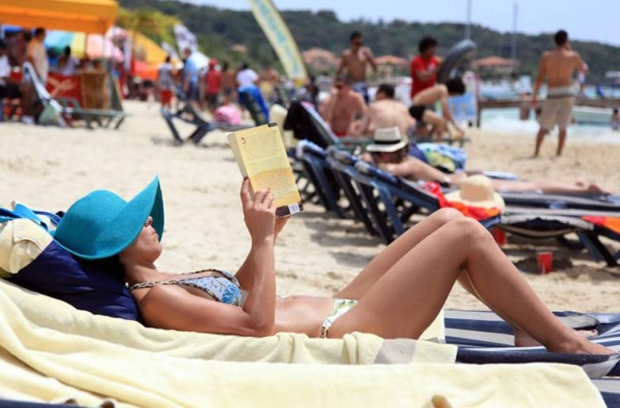 Roatán es una de las playas más bellas del mundo, según medios y empresas de turismo internacional.